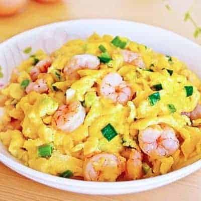 Shrimp With Fried Eggs Recipe