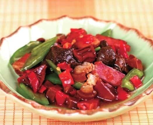 Stir-fry Pork with Bamboo Shoots and Mushrooms