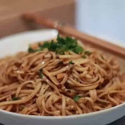 Hot and Spicy Dried Noodle Recipe