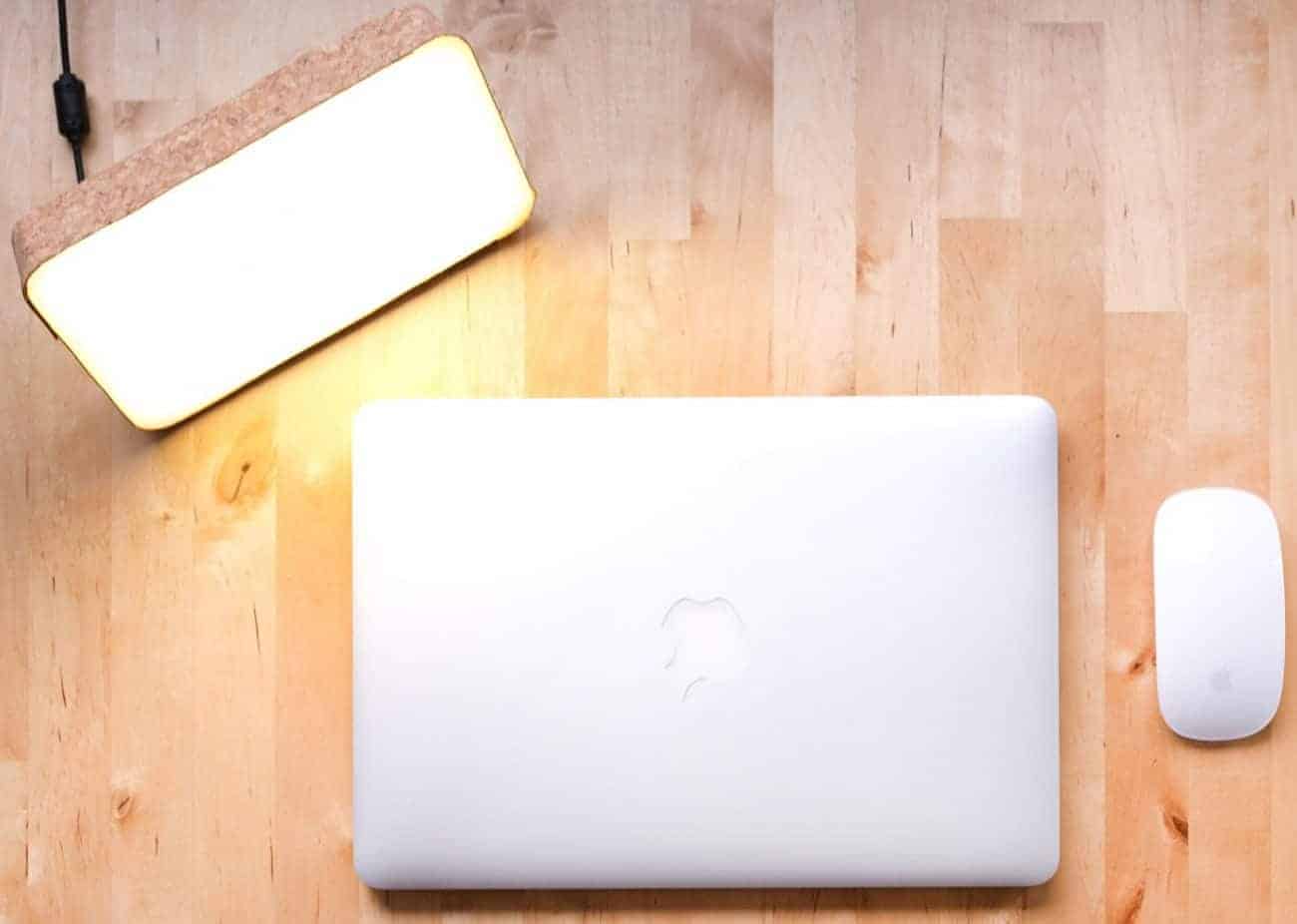 How to Choose the Best Light Therapy Lamp