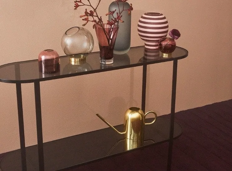 How to Choose the Best Console Table