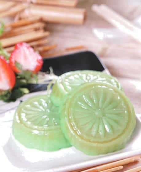 Crystal Spinach Custard Pie Recipe