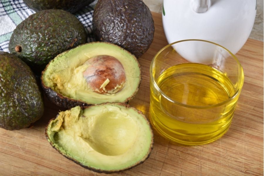 What Features Should You Consider When Buying Avocado Cooking Oil