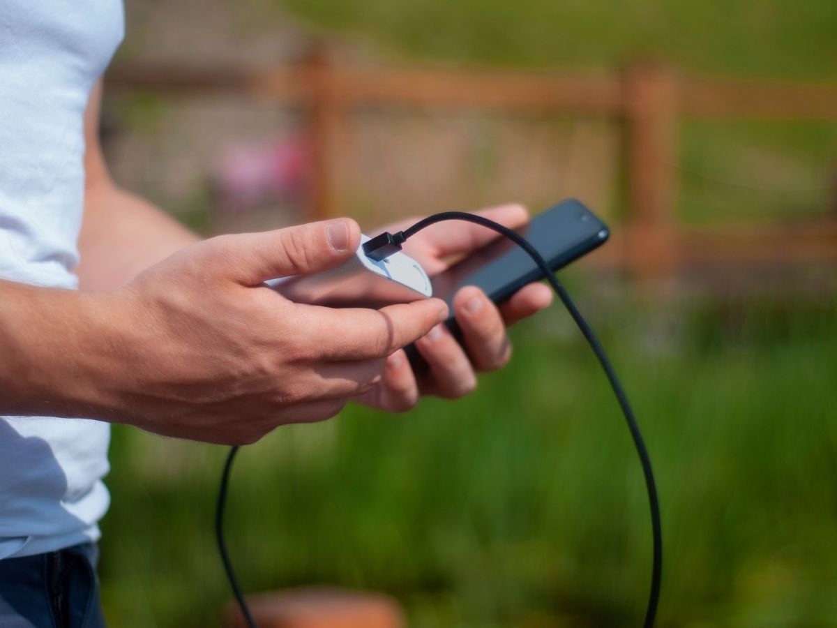 15 Best Portable Chargers Reviews and Guide