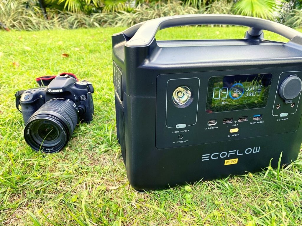 EcoFlow RIVER pro for traveling with camera and grass