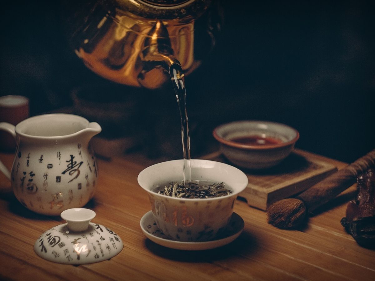 Entering the World of Chinese Herbal Tea