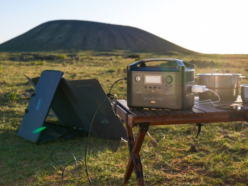 Solar Powered Generator for Camping portable power generator