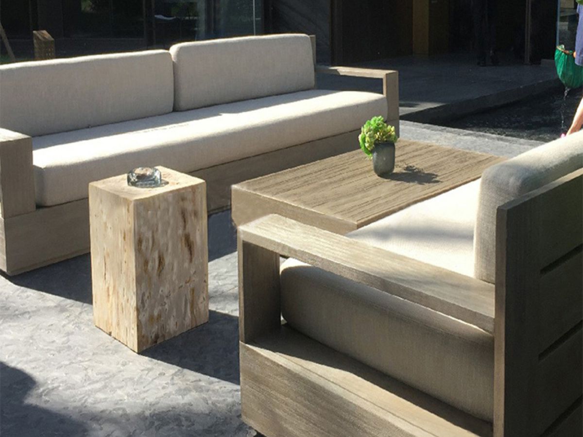 10 Outdoor Sofas and Buying Guide